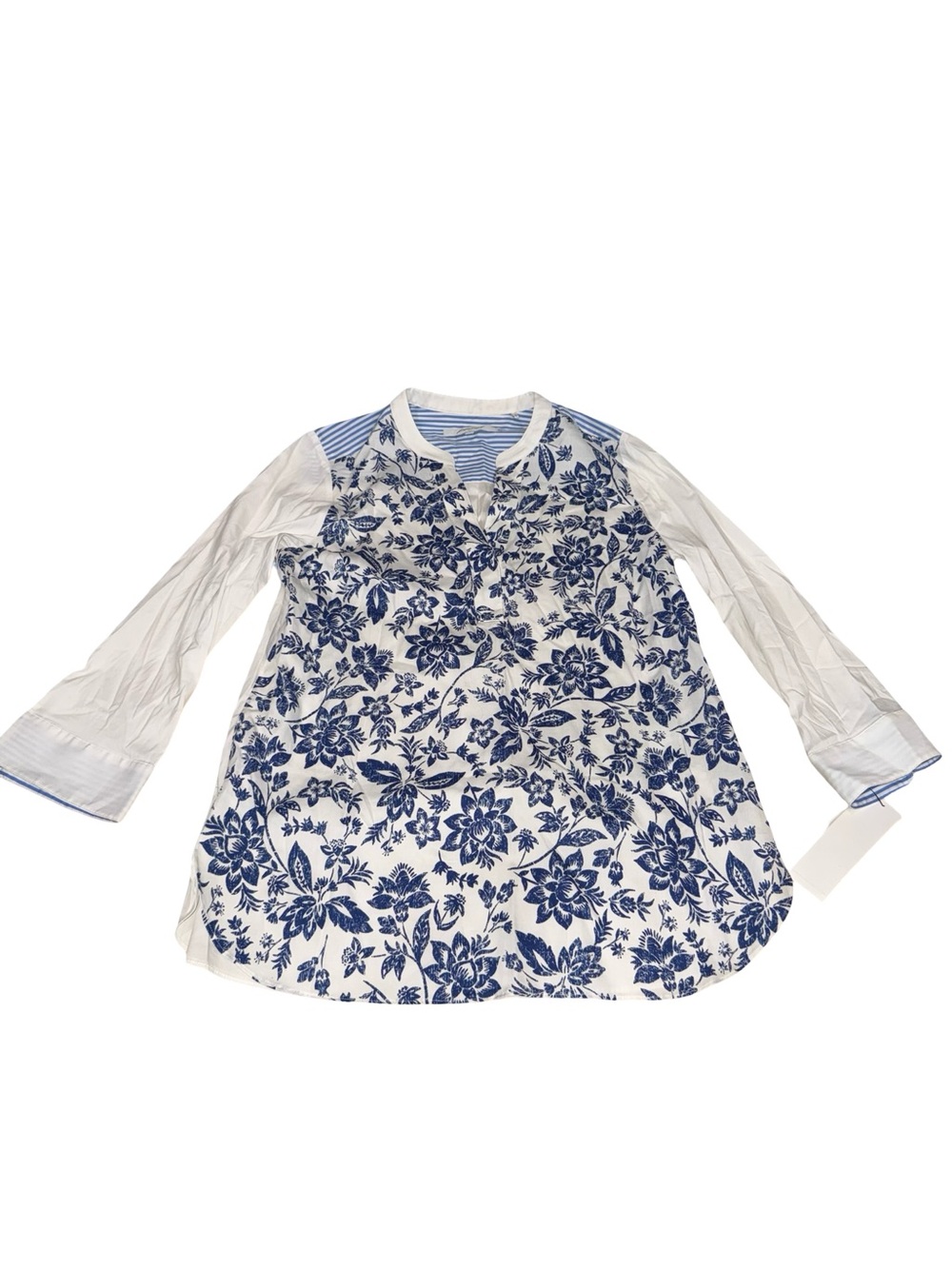 Foxcroft Colette Blouse Size 6 Blue White Floral Long Sleeve Button Front NWT - Picture 4 of 12